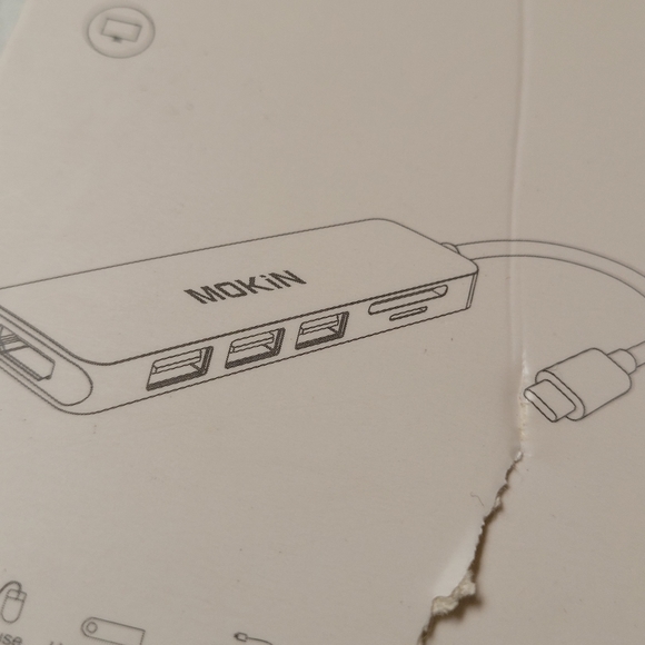 6in1 USB C HUB SD/TF Card Reader - Picture 3 of 4